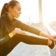 Imagen de mujer realizando estiramientos y deporte