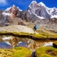 Imagen de excursinista con fondo de montañas nevadas Quiropráctica Badalona